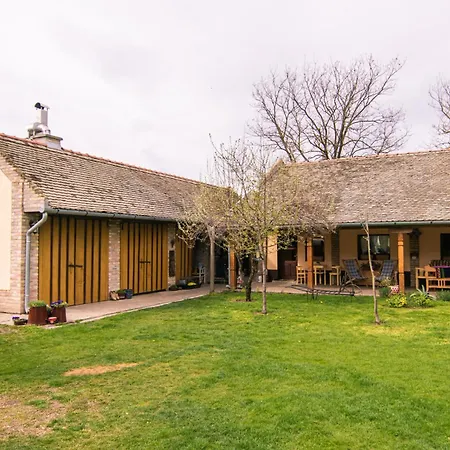 Brkin Salas Farm stay